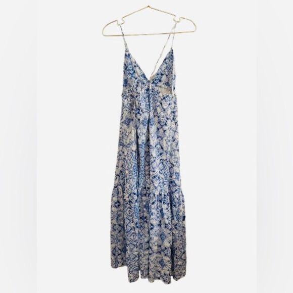 Olivaceous NWT Ruffled Tiered Maxi Sundress - Picture 1 of 9
